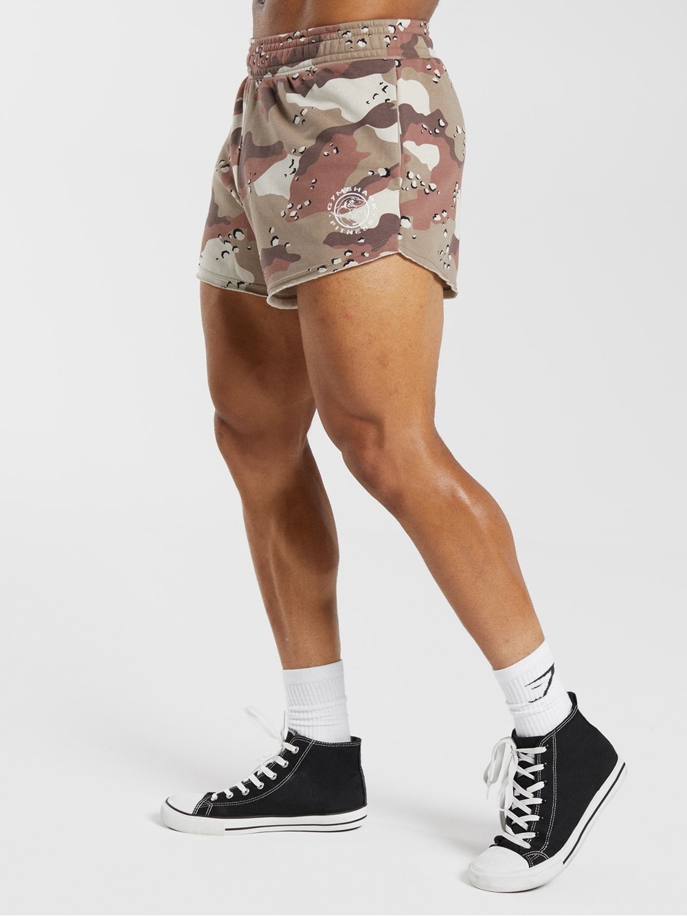 Gymshark Legacy 4" Shorts Cement Brown men’s size medium NWT - Picture 2 of 8